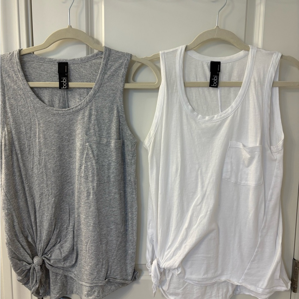 Evereve Casual Gray and White Tank Tops
